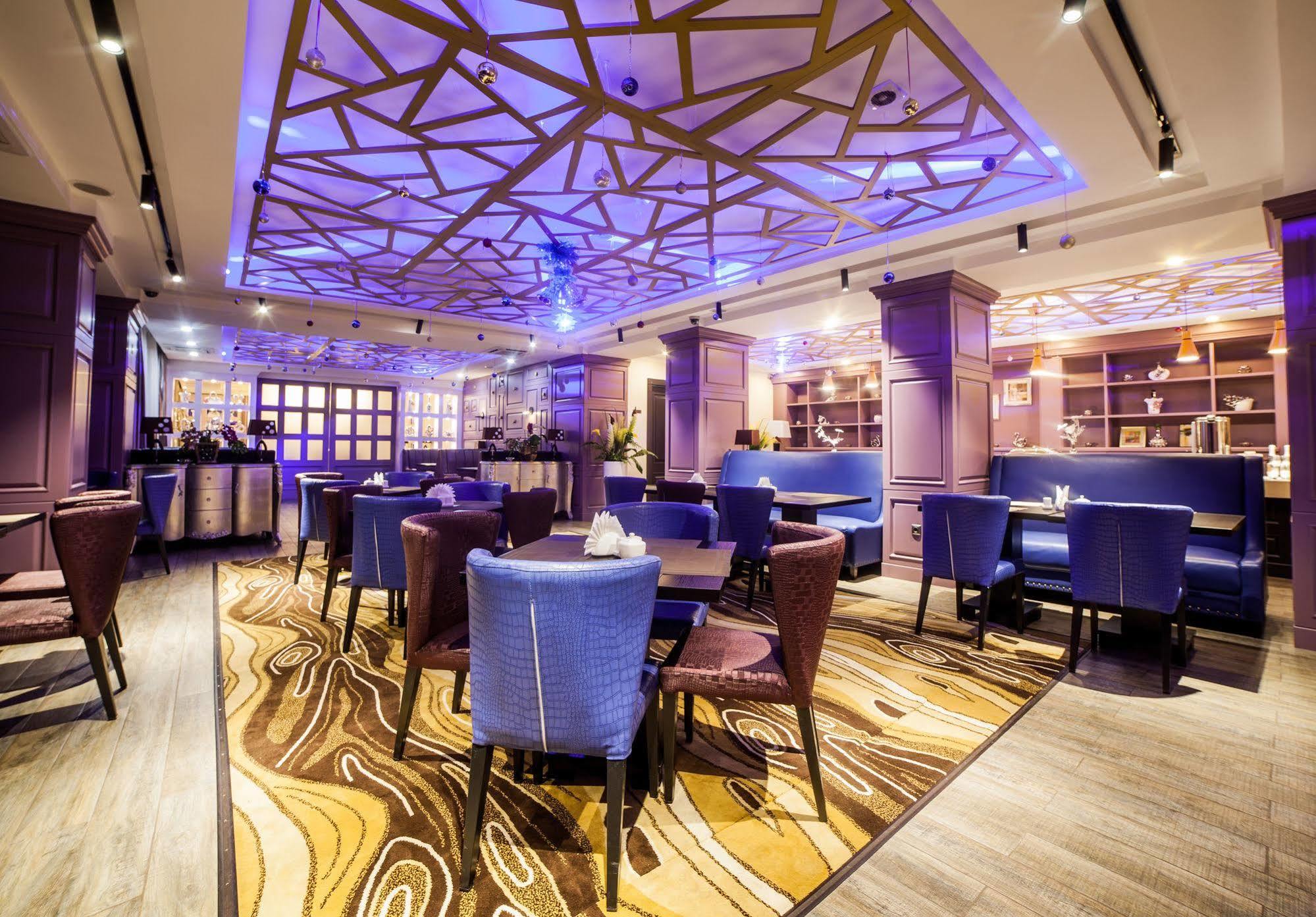 Absolute Hotel Астана Экстерьер фото